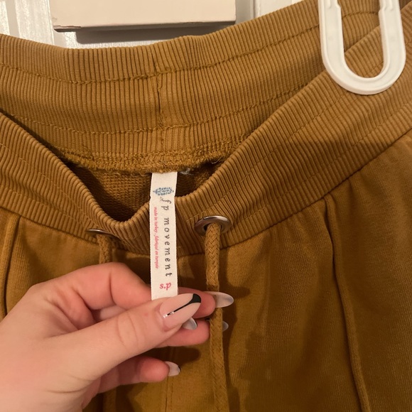 Free people Break Fast Sweatpants π§‘ - Picture 3 of 5